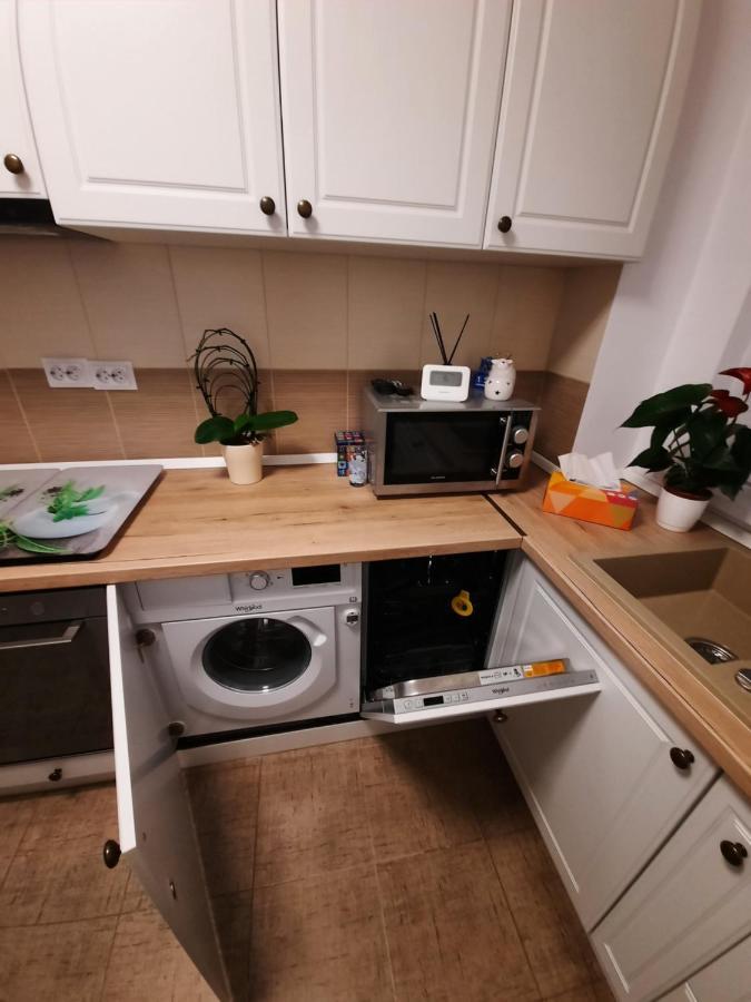 Happy Apartament Apartment Sibiu Ngoại thất bức ảnh