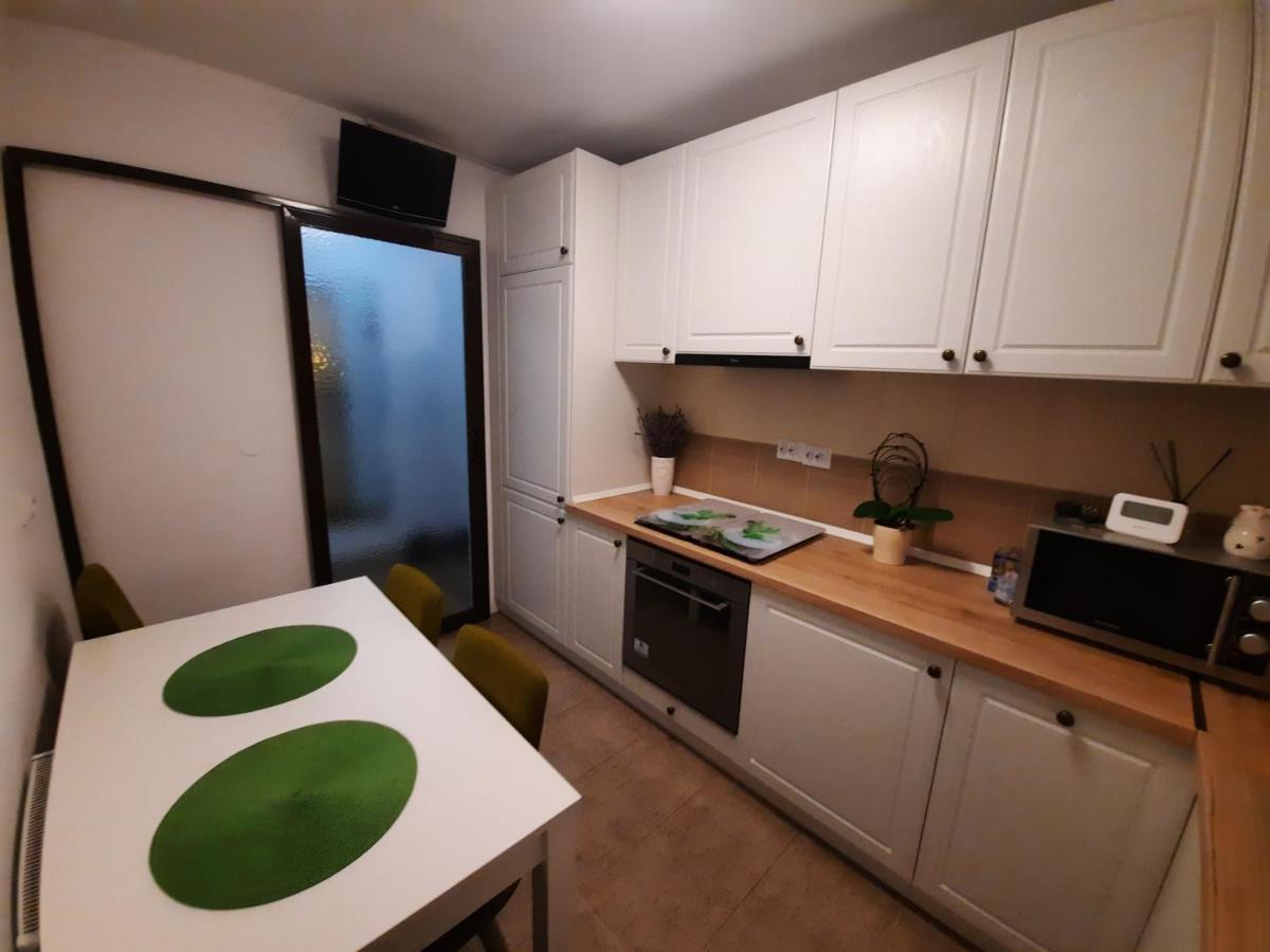 Happy Apartament Apartment Sibiu Ngoại thất bức ảnh
